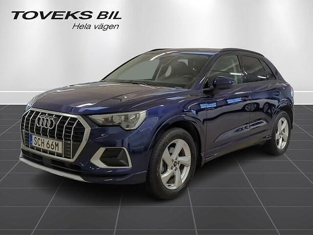 Blå Begagnad 2022 Audi Q3 Advanced Plus SUV | 299 900 kr (Marknadspris) - Bild 1/4