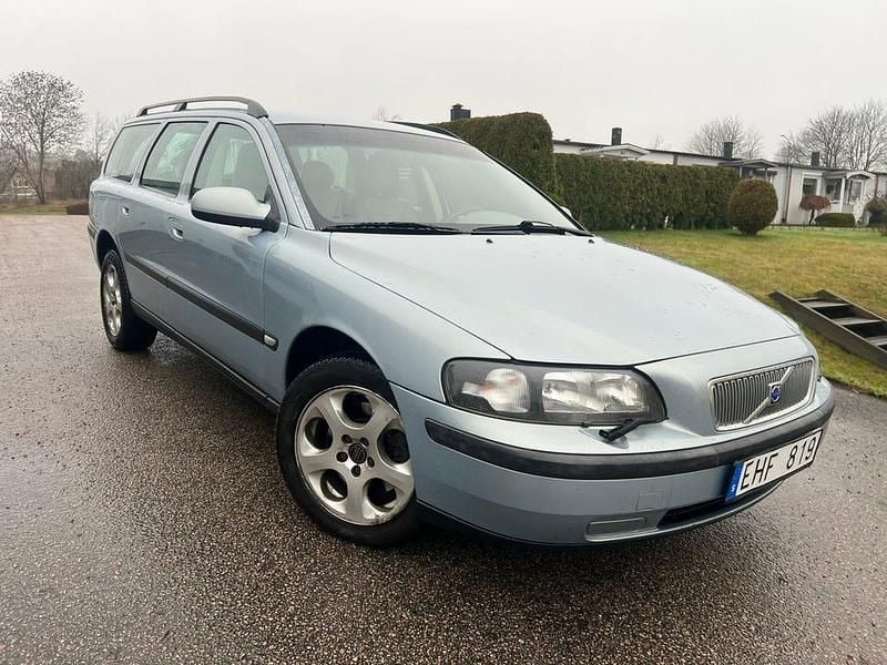 Begagnad 2002 Volvo V70 Kombi | 27 000 kr (Bra pris) - Bild 1/4