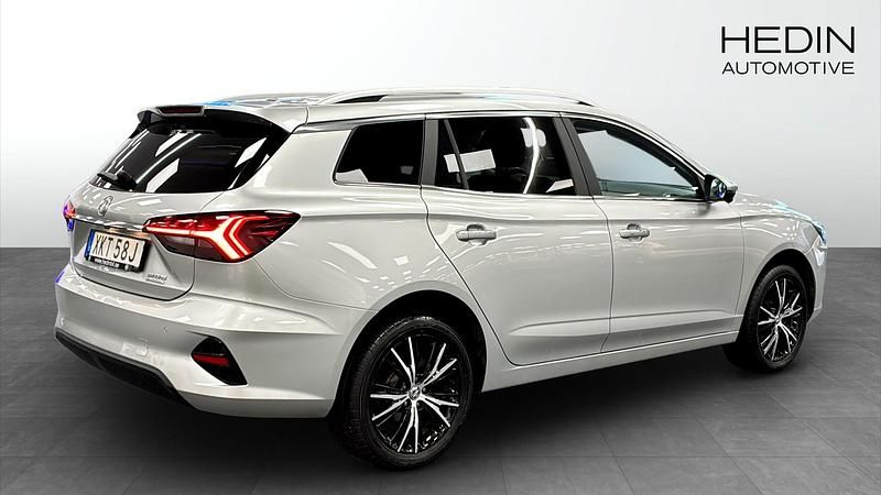 Begagnad MG MG5 EV Luxury 114 kW (156 HK) 2022 Grå (grey) Kombi