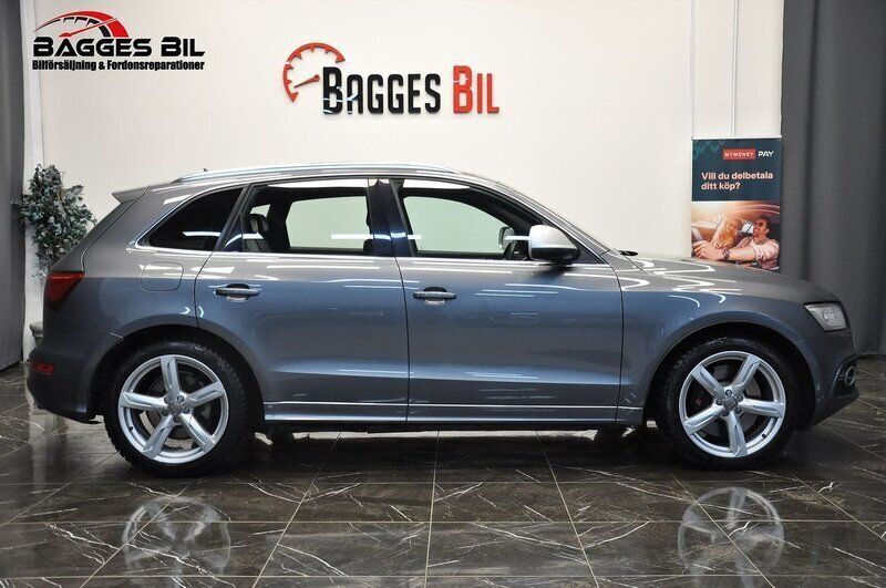 Grå Begagnad 2014 Audi SQ5 SUV | 229 900 kr (Marknadspris) - Bild 1/4