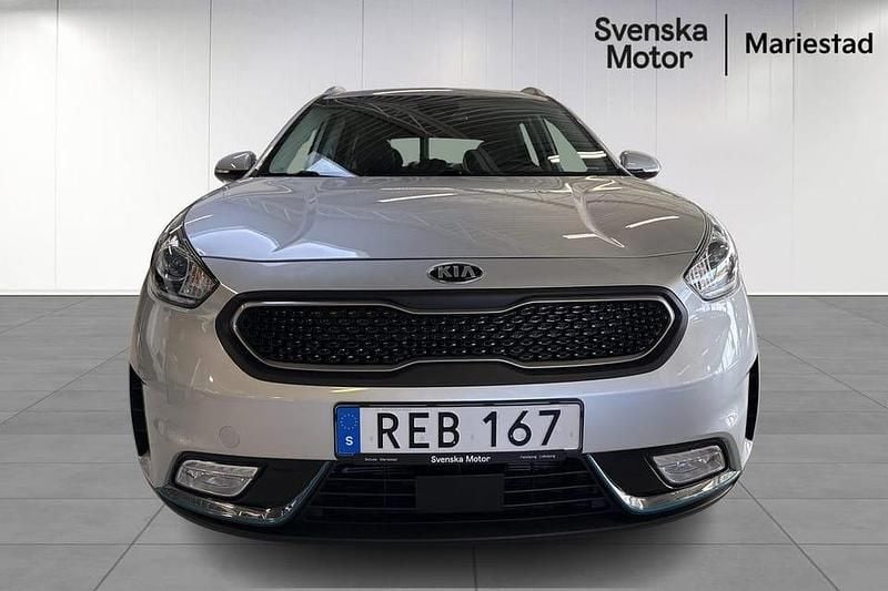 Begagnad Kia Niro Advance 143 HK (105 kW) 2018 Grå SUV