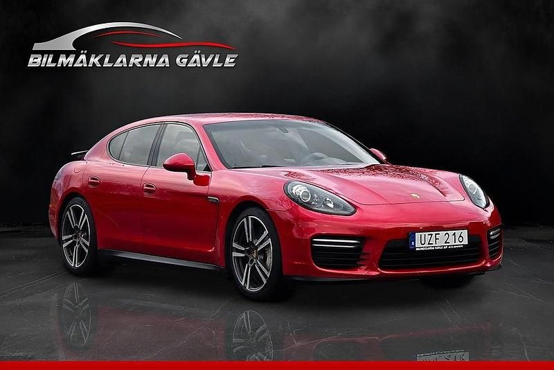 Begagnad Porsche Panamera Sport 441 HK (324 kW) 2014 Röd Halvkombi