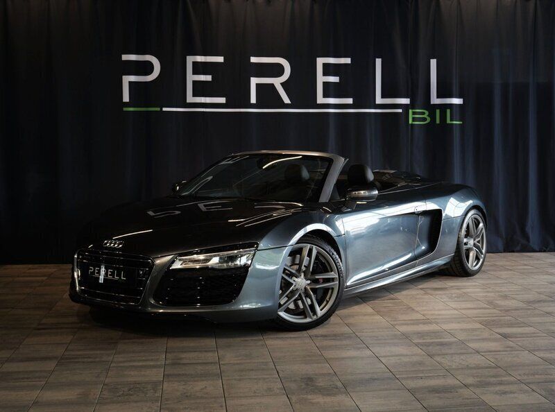 Mörkgrå Begagnad 2013 Audi R8 Spyder Cab | 1 195 000 kr - Bild 1/4