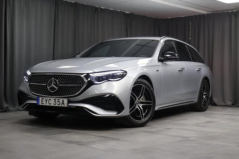 Silver Begagnad 2025 Mercedes E300 Premium Kombi | 619 000 kr - Bild 1/4