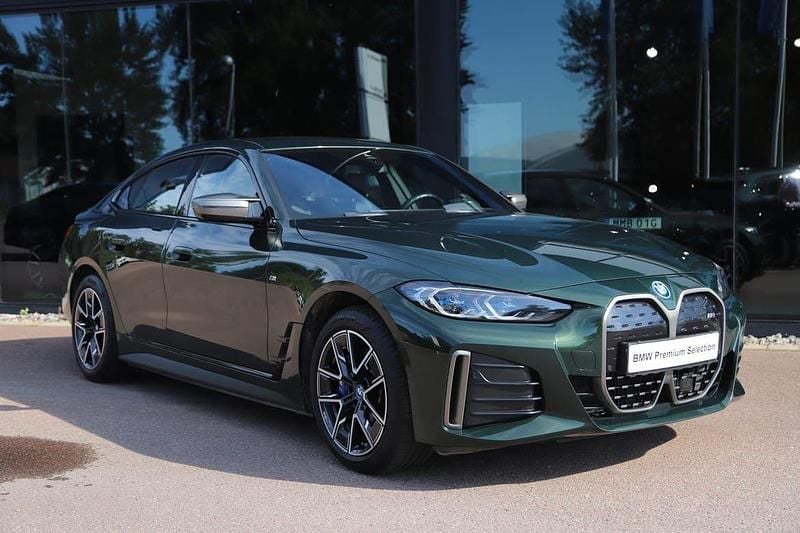 Grön Begagnad 2022 BMW i4 Shadowline Sedan | 509 000 kr (Bra pris) - Bild 1/2