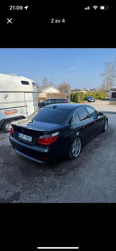 Svart Begagnad 2005 BMW 520 Sedan | 55 000 kr - Bild 1/2
