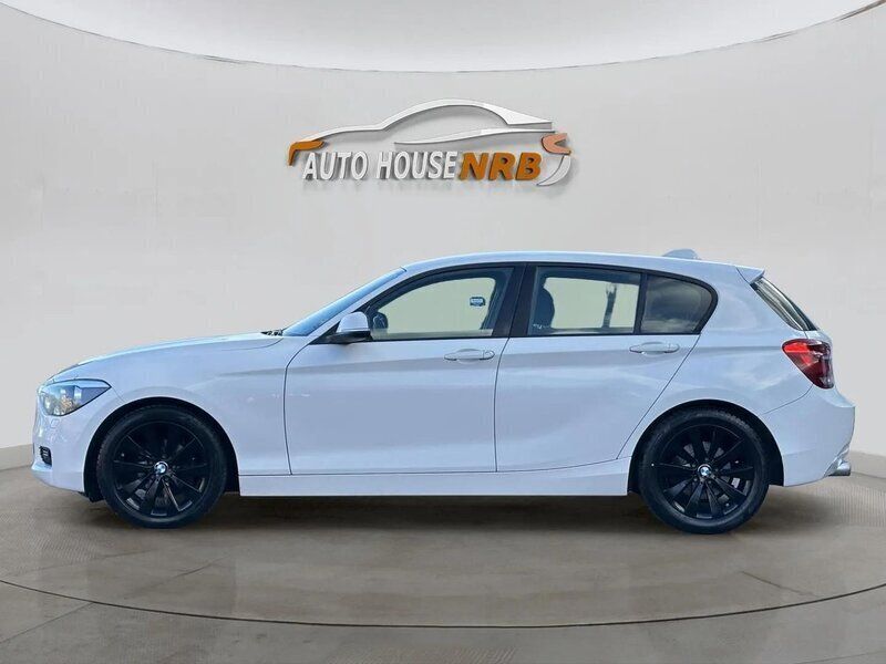 Vit Begagnad 2012 BMW 116 Halvkombi | 96 900 kr (Marknadspris) - Bild 1/4