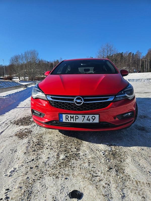 Begagnad Opel Astra 125 HK (91 kW) 2017