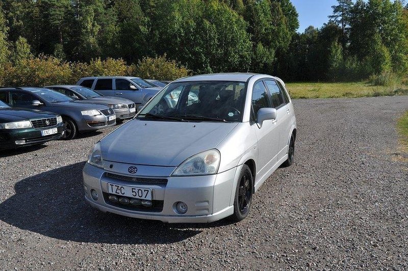 Såld Suzuki Liana 1.6 103hk, begagnad 2002, 16 000 mil i