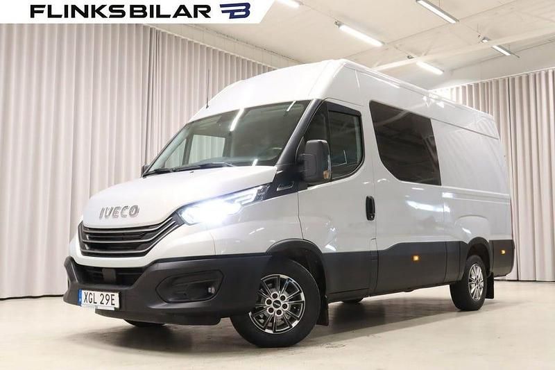 Metallic Begagnad 2022 Iveco Daily Van | 449 900 kr - Bild 1/4