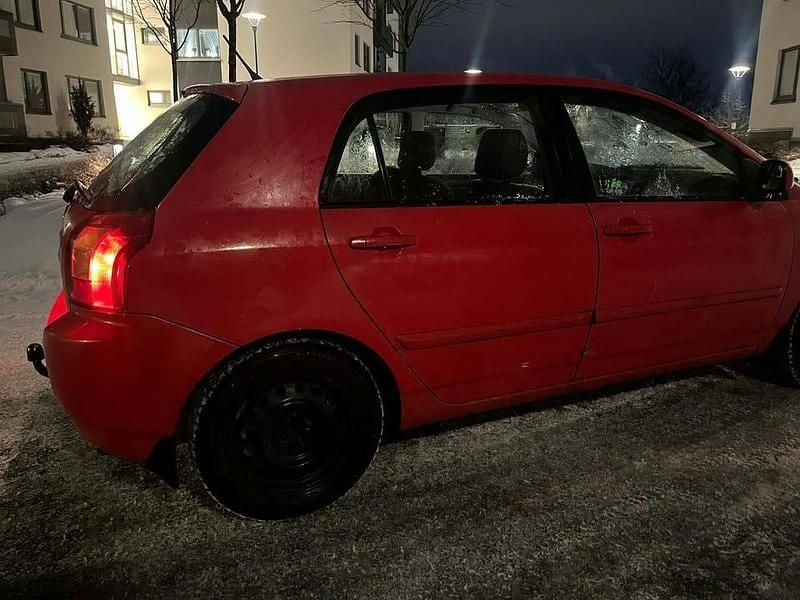 Begagnad Toyota Corolla 110 HK (80 kW) 2002