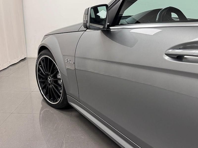 Begagnad Mercedes C63 AMG AMG 457 HK (336 kW) 2011 Silver Sedan