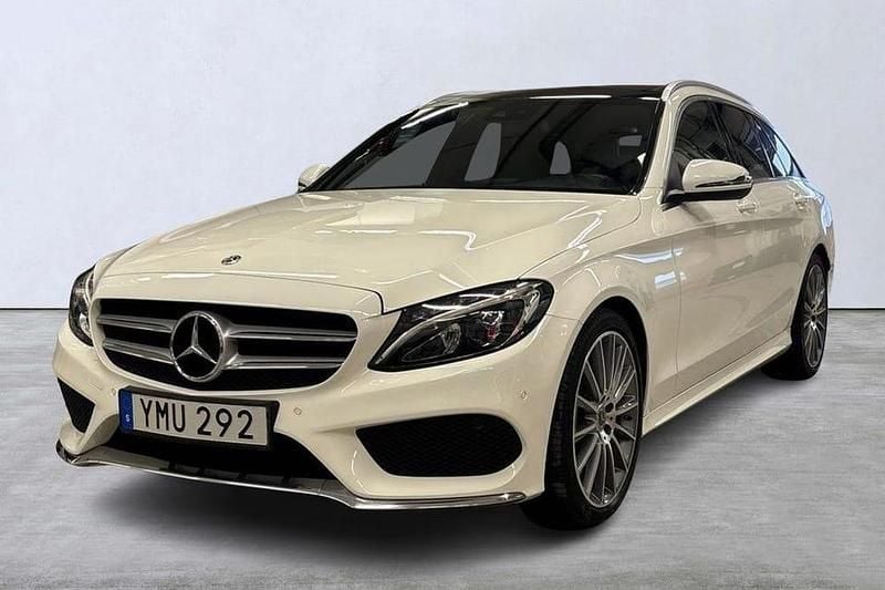 Vit Begagnad 2018 Mercedes C220 AMG line Kombi | 255 000 kr (Marknadspris) - Bild 1/4