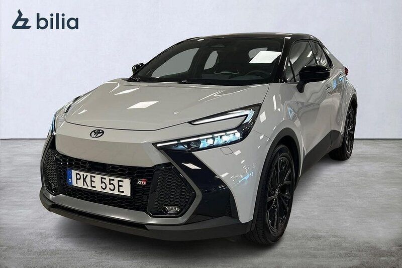 Grå Begagnad 2024 Toyota C-HR Comfort SUV | 429 900 kr (Bra pris) - Bild 1/4