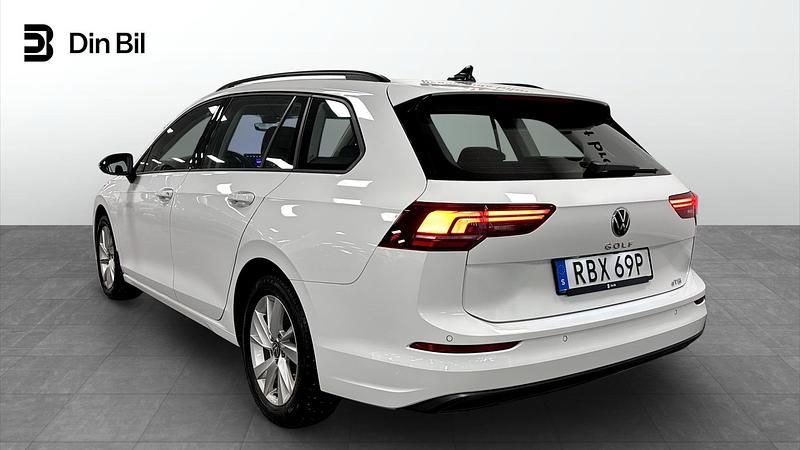 Begagnad VW Golf VIII 150 HK (110 kW) 2025 Pure white Kombi