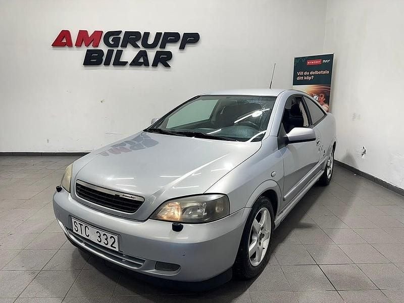 Grå Begagnad 2000 Opel Astra Sportkupé | 14 900 kr (Marknadspris) - Bild 1/4