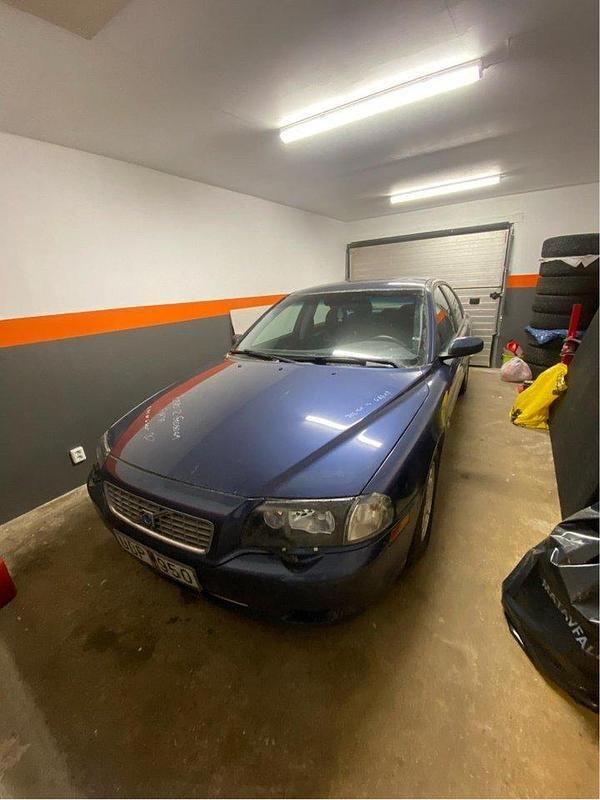 Blå Begagnad 2004 Volvo S80 Business Edition Sedan | 10 000 kr (Superpris) - Bild 1/4