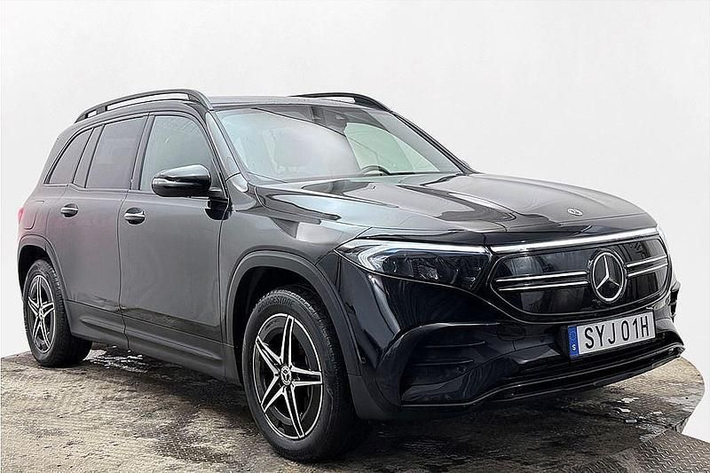 Begagnad Mercedes EQB300 AMG 2023 Svart SUV