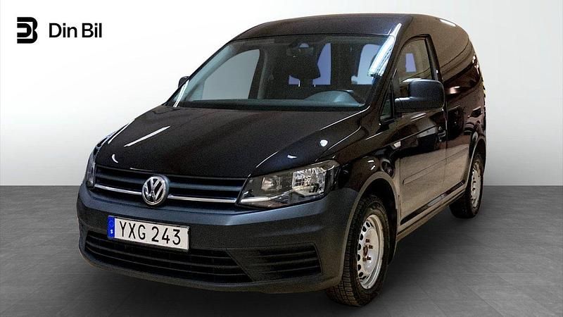 Svart (deep black pärleffekt) Begagnad 2019 VW Caddy Minibuss | 159 900 kr (Marknadspris) - Bild 1/4