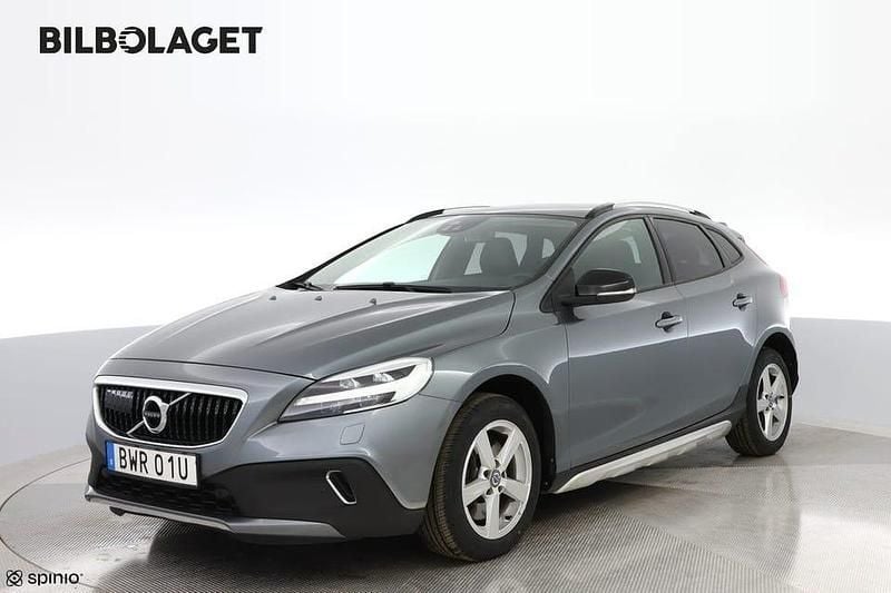 Grå Begagnad 2019 Volvo V40 CC Pro Kombi | 209 800 kr (Marknadspris) - Bild 1/4