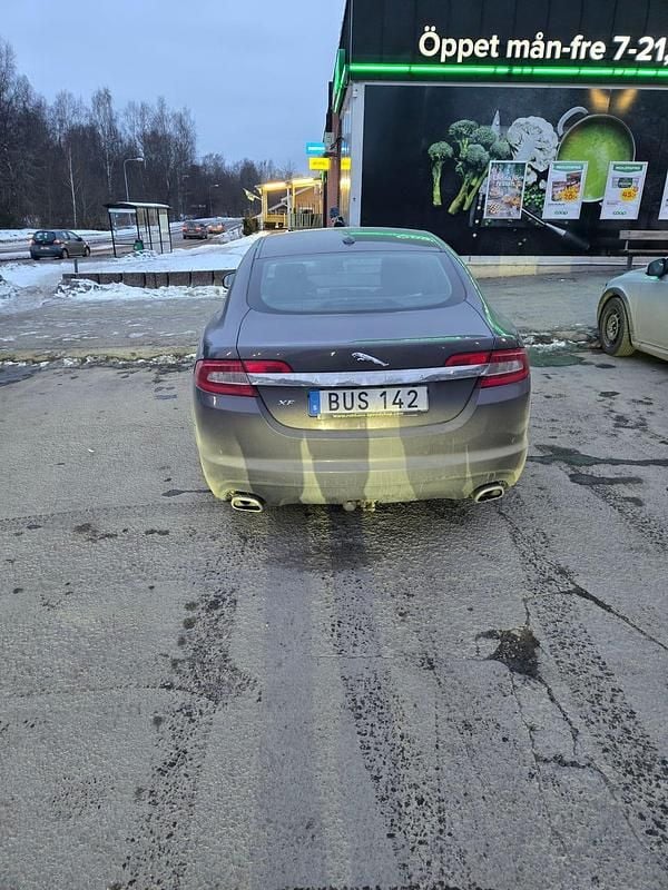Begagnad Jaguar XF 241 HK (177 kW) 2010 Sedan