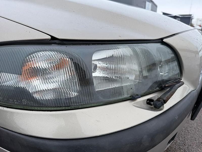 Begagnad Volvo S60 170 HK (125 kW) 2002 Brun Sedan