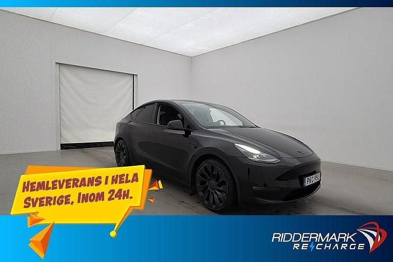 Svart Begagnad 2022 Tesla Model Y Performance SUV | 369 800 kr (Marknadspris) - Bild 1/3