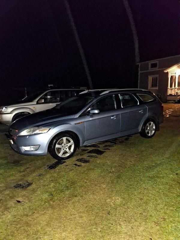 Blå Begagnad 2008 Ford Mondeo Trend Kombi | 14 000 kr (Bra pris) - Bild 1/1