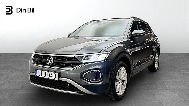Grå (indium grey metallic) Begagnad 2024 VW T-Roc Life SUV | 329 900 kr (Dyr) - Bild 1/4
