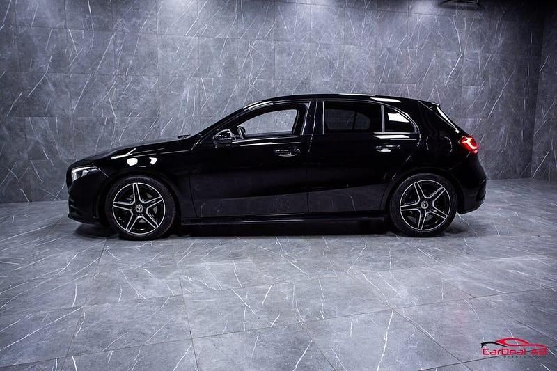 Begagnad Mercedes A180 AMG 136 HK (100 kW) 2020 Svart Halvkombi
