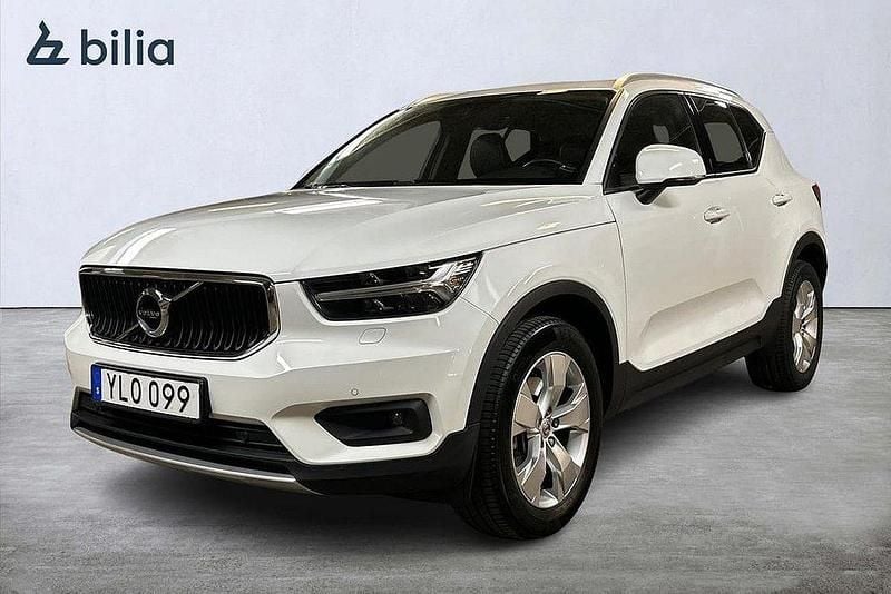 Vit Begagnad 2018 Volvo XC40 Momentum SUV | 269 900 kr (Marknadspris) - Bild 1/3