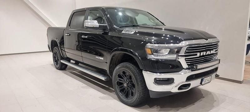 Begagnad Dodge Ram 401 HK (294 kW) 2019 Svart Pickup