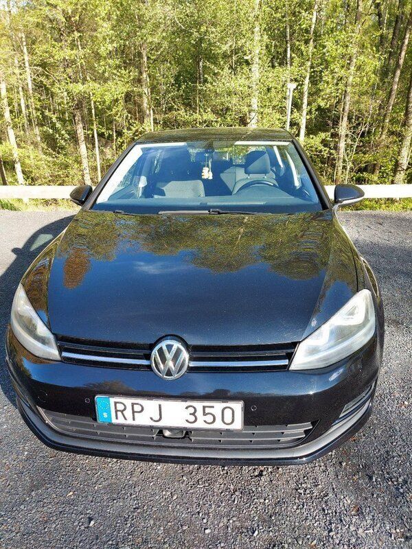 Svart Begagnad 2013 VW Golf VII Halvkombi | 87 500 kr (Marknadspris) - Bild 1/4