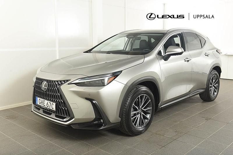 Begagnad Lexus NX450h+ Executive Line 306 HK (225 kW) 2023 Ljusgrå SUV