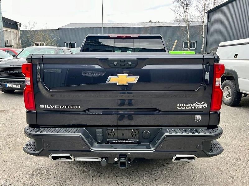 Begagnad Chevrolet Silverado 421 HK (309 kW) 2023 Dark ash Sedan