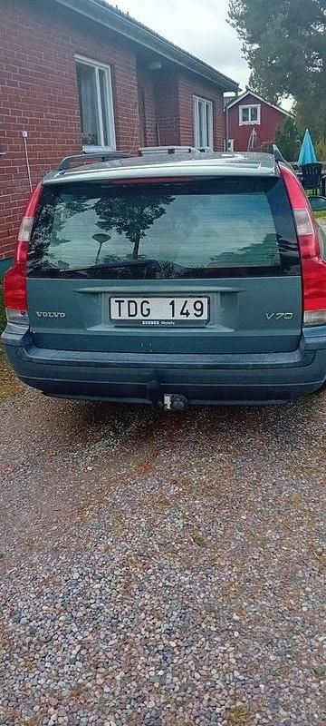 Grön Begagnad 2002 Volvo V70 Kombi | 6 500 kr (Superpris) - Bild 1/4