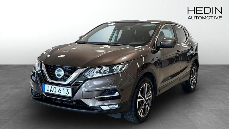 Brun (brown) Begagnad 2021 Nissan Qashqai N-Connecta SUV | 219 900 kr (Marknadspris) - Bild 1/4