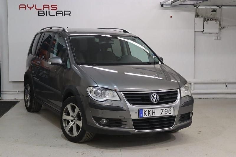 Grå Begagnad 2008 VW Touran Cross Minibuss | 54 900 kr (Bra pris) - Bild 1/4