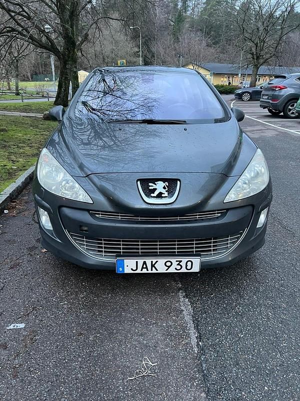 Begagnad 2009 Peugeot 308 Halvkombi | 32 000 kr (Marknadspris) - Bild 1/4
