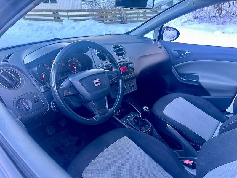 Begagnad Seat Ibiza 105 HK (77 kW) 2013