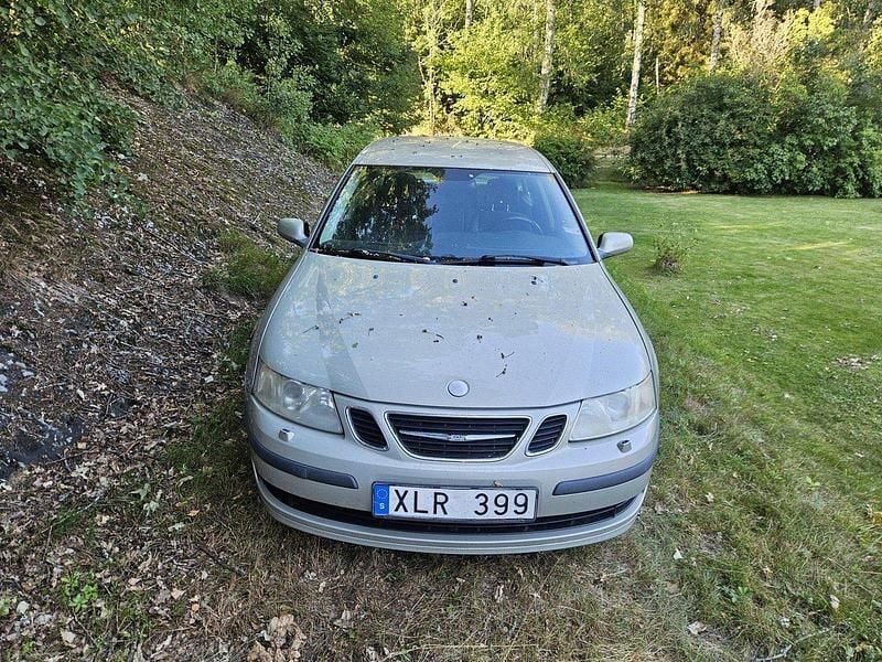 Gul Begagnad 2006 Saab 9-3 Linear Kombi | 6 000 kr (Superpris) - Bild 1/4
