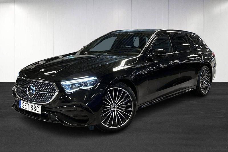 Svart (black) Begagnad 2025 Mercedes E220 AMG Line Premium Kombi | 729 900 kr - Bild 1/4