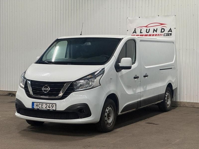 Vit Begagnad 2019 Nissan NV300 Van | 114 900 kr (Bra pris) - Bild 1/4