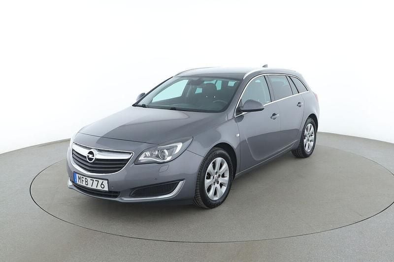 Grå Begagnad 2017 Opel Insignia Kombi | 162 000 kr (Marknadspris) - Bild 1/3