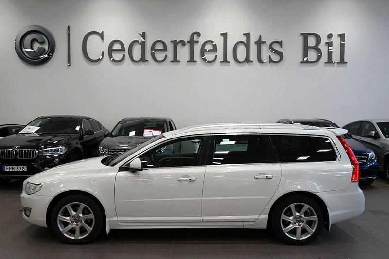 Vit Begagnad 2014 Volvo V70 Summum Kombi | 138 900 kr (Lite dyr) - Bild 1/4