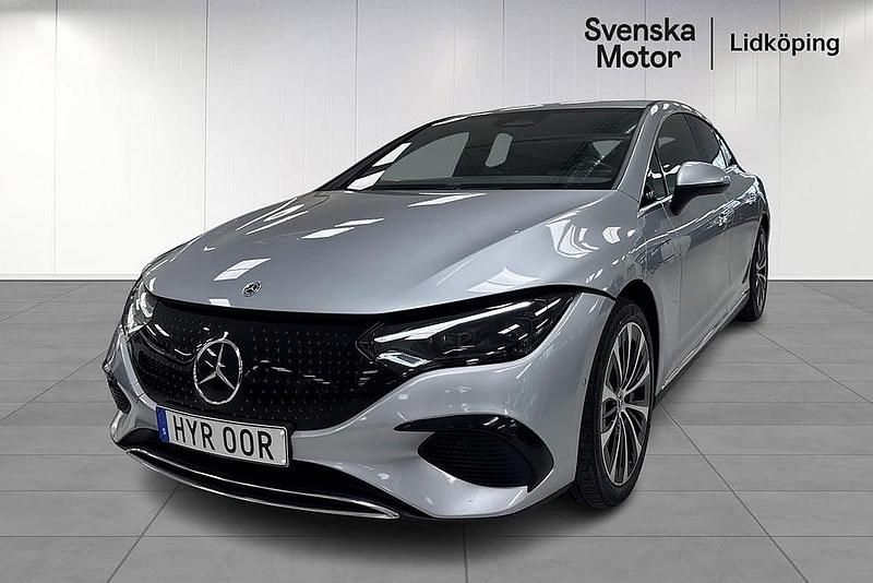 Silver Begagnad 2022 Mercedes EQE350 Sedan | 499 200 kr - Bild 1/4