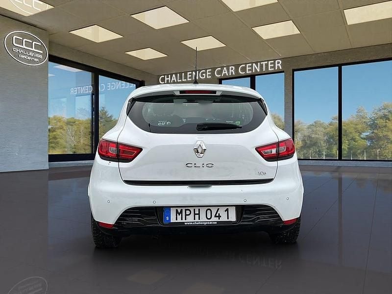 Begagnad Renault Clio IV 90 HK (66 kW) 2014 Vit Halvkombi