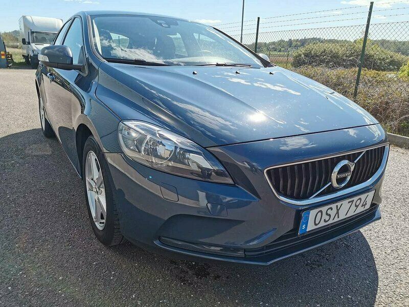 Begagnad Volvo V40 2017 Kombi