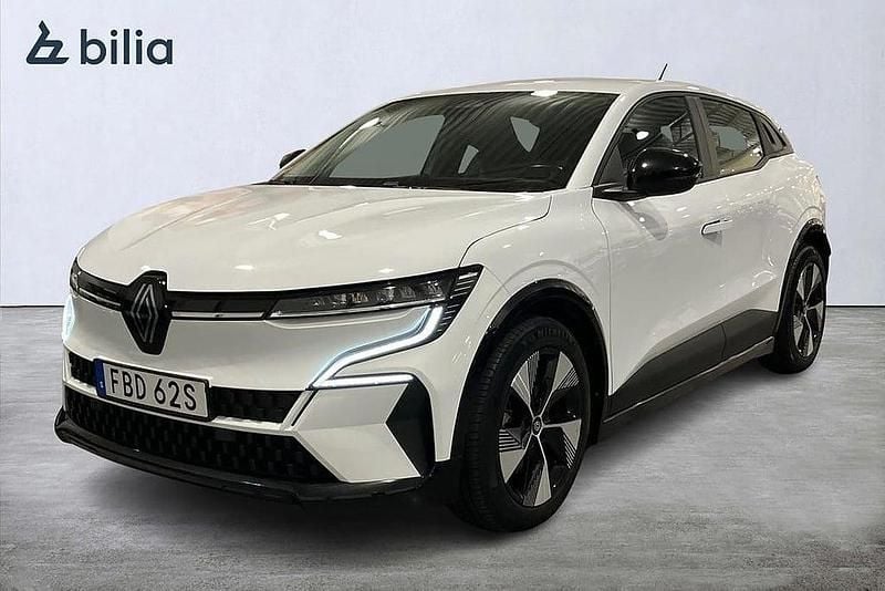 Vit Begagnad 2022 Renault Mégane IV Equilibre Halvkombi | 244 900 kr (Marknadspris) - Bild 1/3