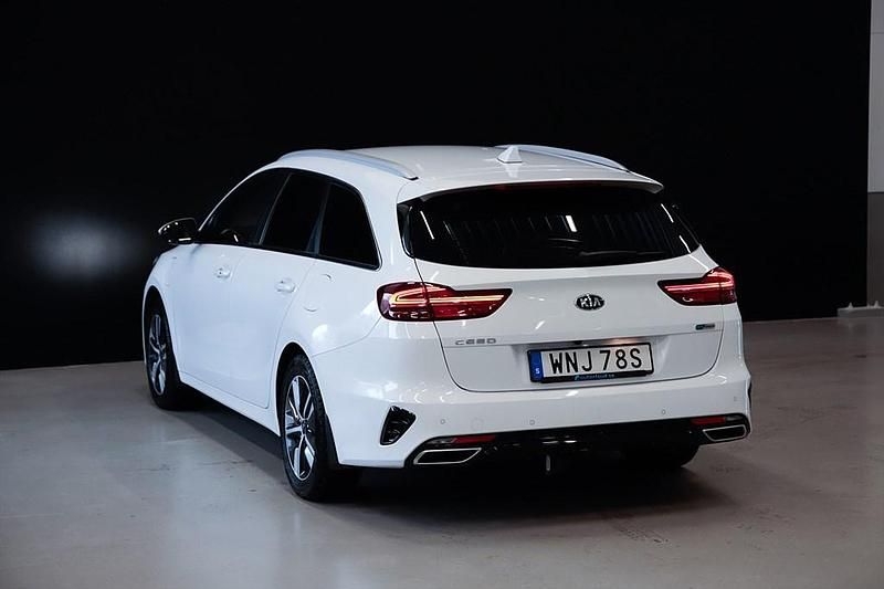 Begagnad Kia Ceed Sportswagon 2021 Vit Kombi